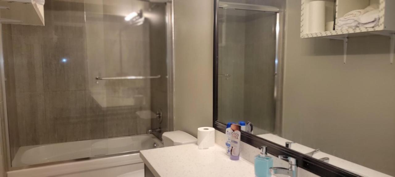 Oscar Inn & 2Bd Family Suite Or Private Room Άμποτσφορντ Εξωτερικό φωτογραφία